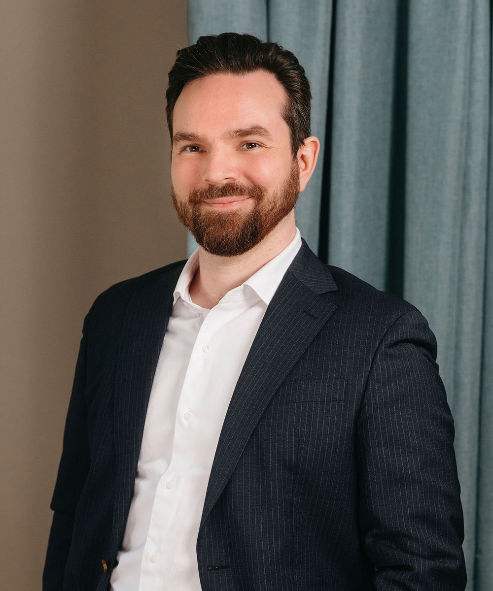 “Alexander Karetnikov”